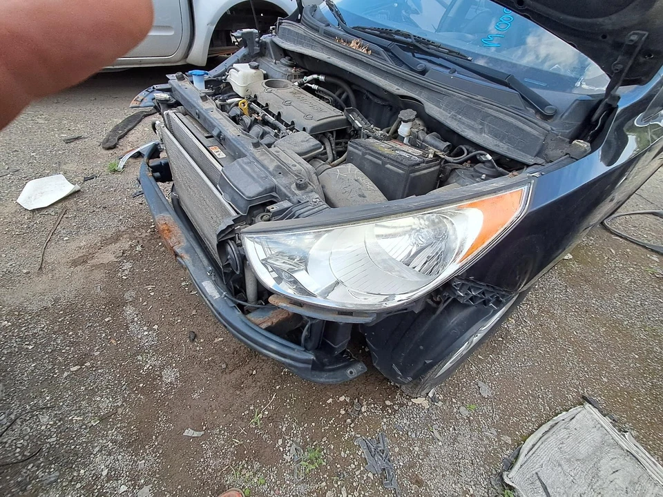 Conjunto de filtro de aire usado se adapta a: Hyundai Tucson 2013 2,0 L Canadá grado de emisiones Foto 4 de 4