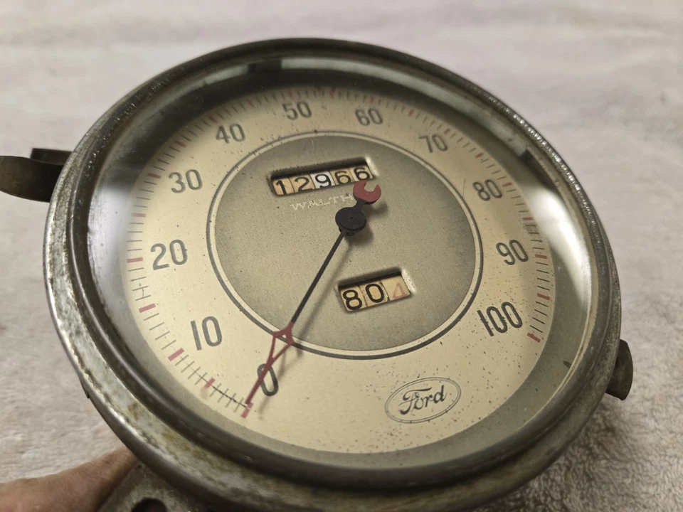 1936 FORD SPEEDOMETER FORD SCRIPT WALTHAM SPEEDOMETER 1936 FORD FLATHEAD SPEEDO - Image 3 of 4