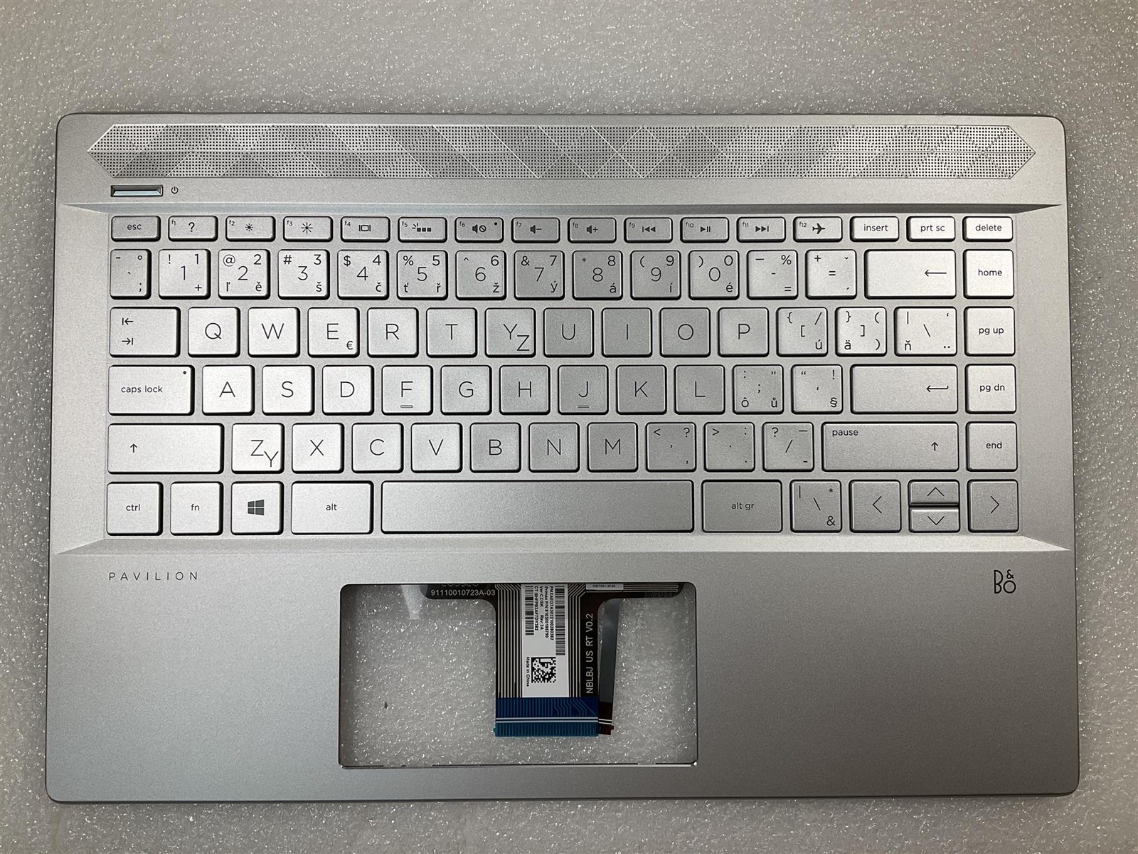 for HP Pavilion 14-CE L26428-FL1 L19195-FL1 Czech Slovakia Keyboard Palmrest NEW