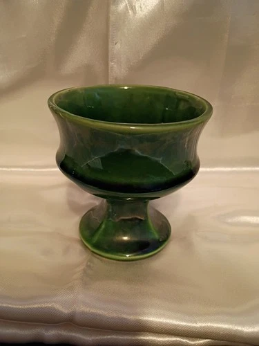 Mc Coy Pottery Green Glazed Pedestal Planter (252)