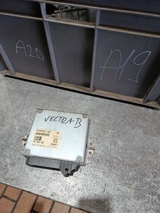 Opel Vectra B 1.8 85kW Motorsteuergerät Simtec 56, 90506365 RS, S96007, 5WK9073