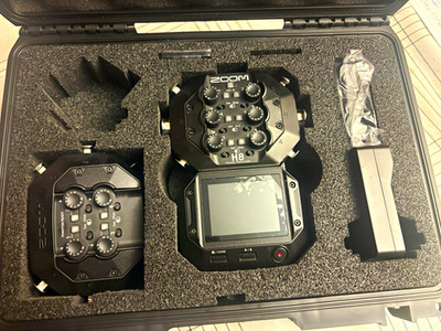 Zoom H8 Handheld Digital Recorder USB Built-In Mics Phantom Power w/ EXH-8 Case