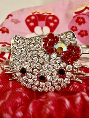 Vintage Hello Kitty Silver Tone Hinged Bangle Bracelet Clear Rhinestones