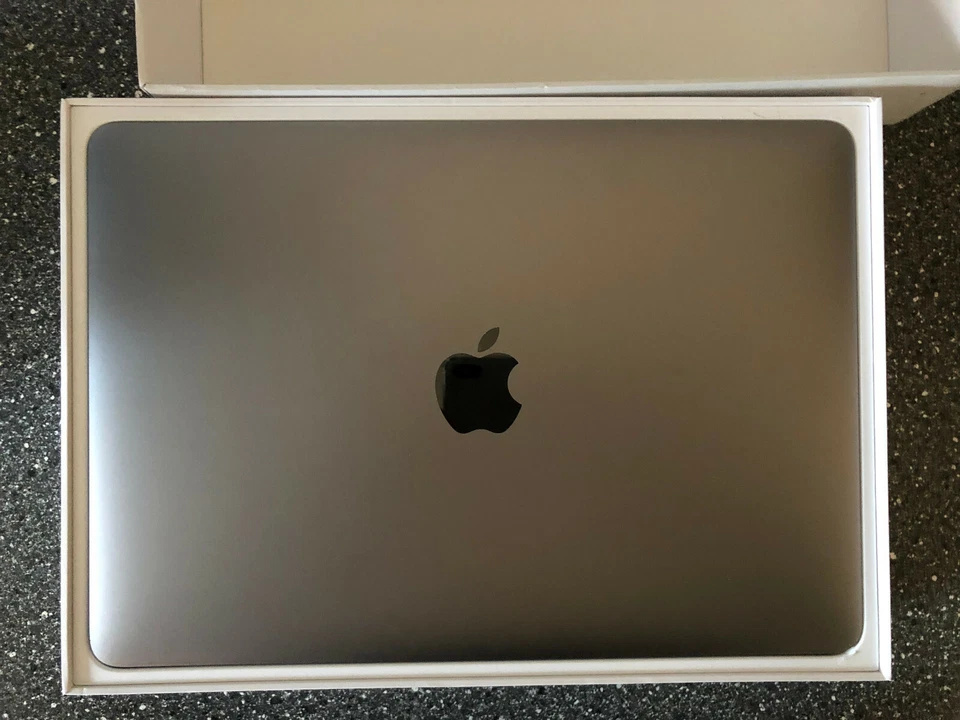 Apple MacBook Space Gray 256 GB SSD 12'' Retina 1,1Ghz Core m3 MLH72D/A 8GB Ram - Bild 2 von 4