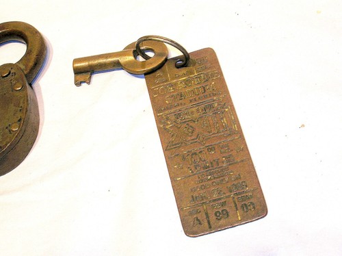 VINTAGE SUPER BOWL XXIII BRASS TICKET KEY FOB WITH ANTIQUE BRASS LOCK (WORKING) - Picture 3 of 6