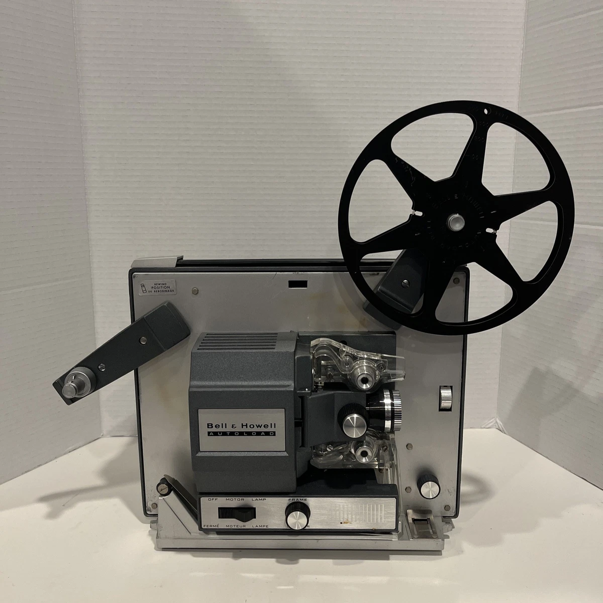 Bell＆Howell 8ミリ映写機 昭和レトロ　8mmフィルム　映写機　オートロード　ビンテージ Vintage Bell & Howell Autoload 8mm Super 8 Film Projector - NEEDS