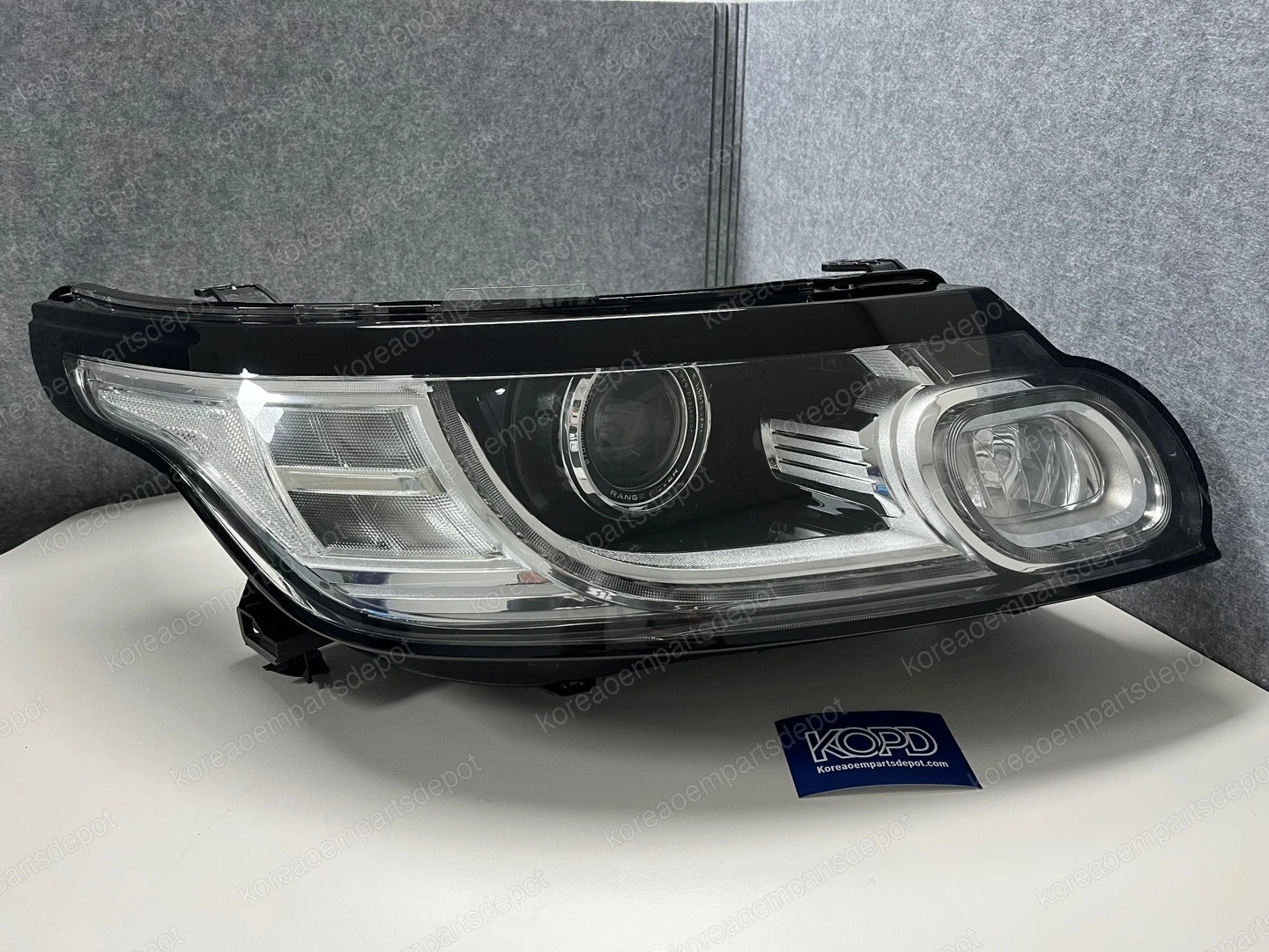 2014-2017 Land Rover Range Rover Sport L494 Right Bi-Xenon Headlight OEM
