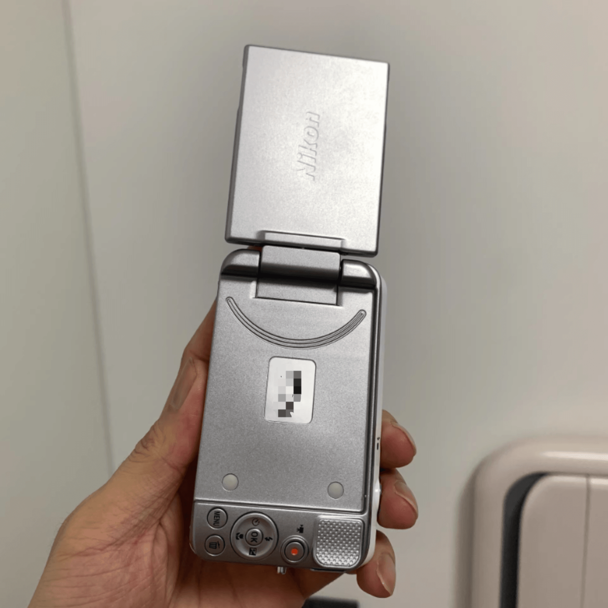 Nikon COOLPIX S6600 16MP 12x Zoom Digital Camera 180° flip screen