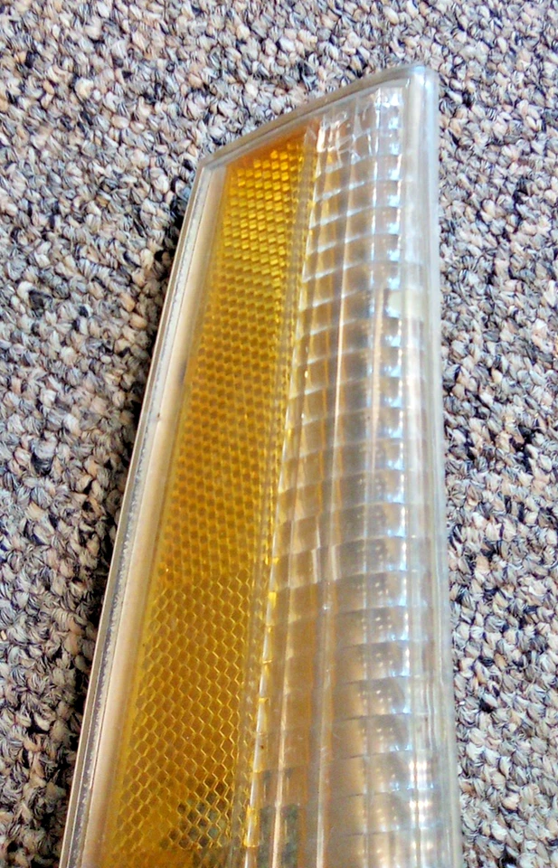 1978-79 Malibu El Camino 前侧标记 转灯 右握 原始设备制造商 通用 #1 FC-33DG — 第 3/4 张图片