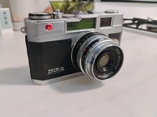 Vintage Petri 2.8 Color Corrected Super 35mm Camera W/