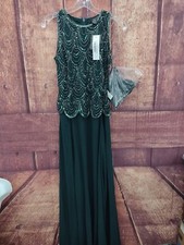 Jkara Marou Gown, Color Hunter Green, Size 4