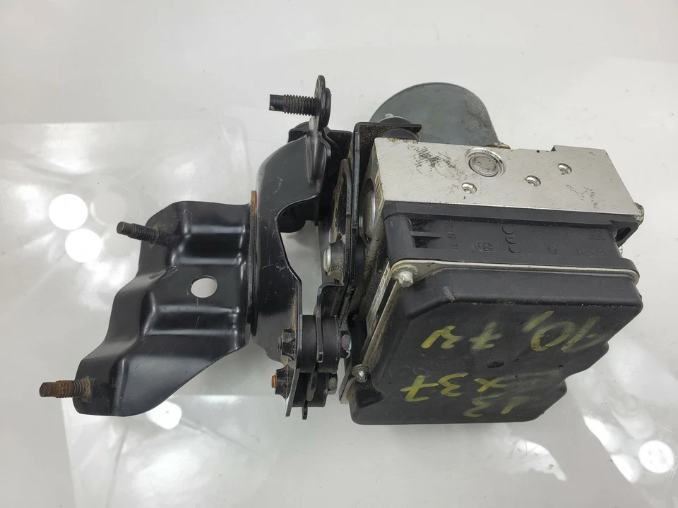 Infiniti EX37 2013 ABS módulo de bomba de freno antibloqueo 47660 3WV0C OEM Foto 3 de 4