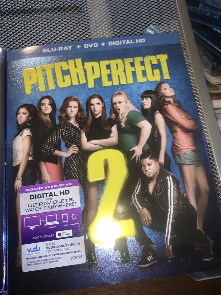 UNIVERSAL STUDIOS PITCH PERFECT (FSE018315) - Image 3 of 4