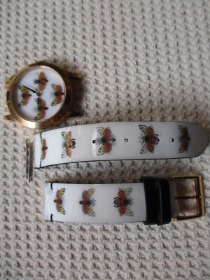 Gucci G Timeless 126.4 YA1264109 HOLOGRAM bees and butterflies unisex watch GUCCI G-Timeless Hologram Bee & Butterfly Motif Watch  main image 4
