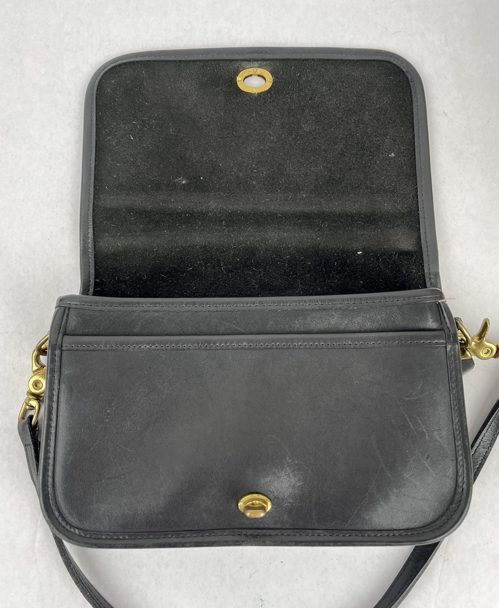 【希少】OLD COACH Dulles Bag leather black Vintage Coach black leather flap turnlock pocket purse 9755