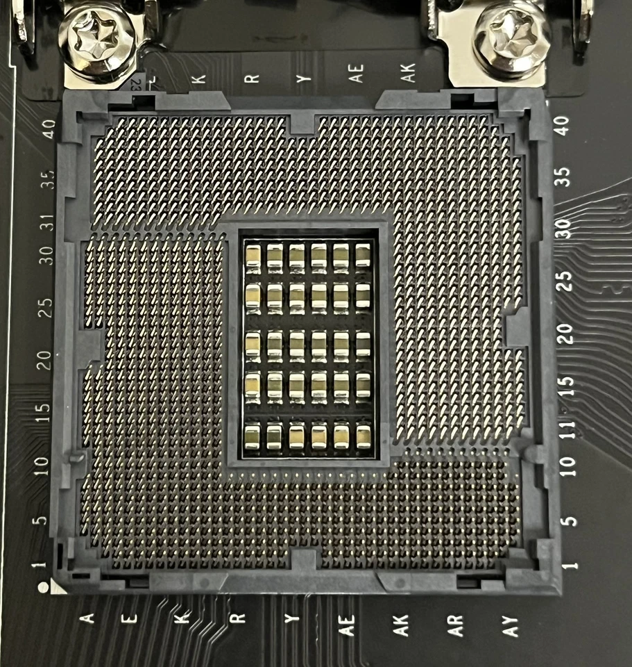 Placa madre SuperMicro C9Z590-CGW - ATX, LGA1200, 4xDDR4, 2PCI-E4.0 (16/NAor8/8) Foto 3 de 4