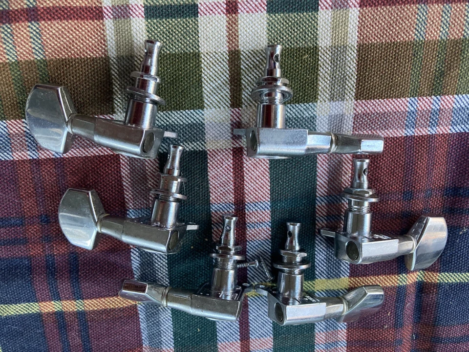 Chrome 1990s Gotoh Large Button 3x3 Guitar Tuners ~ MIJ, Japan - Image 3 of 4