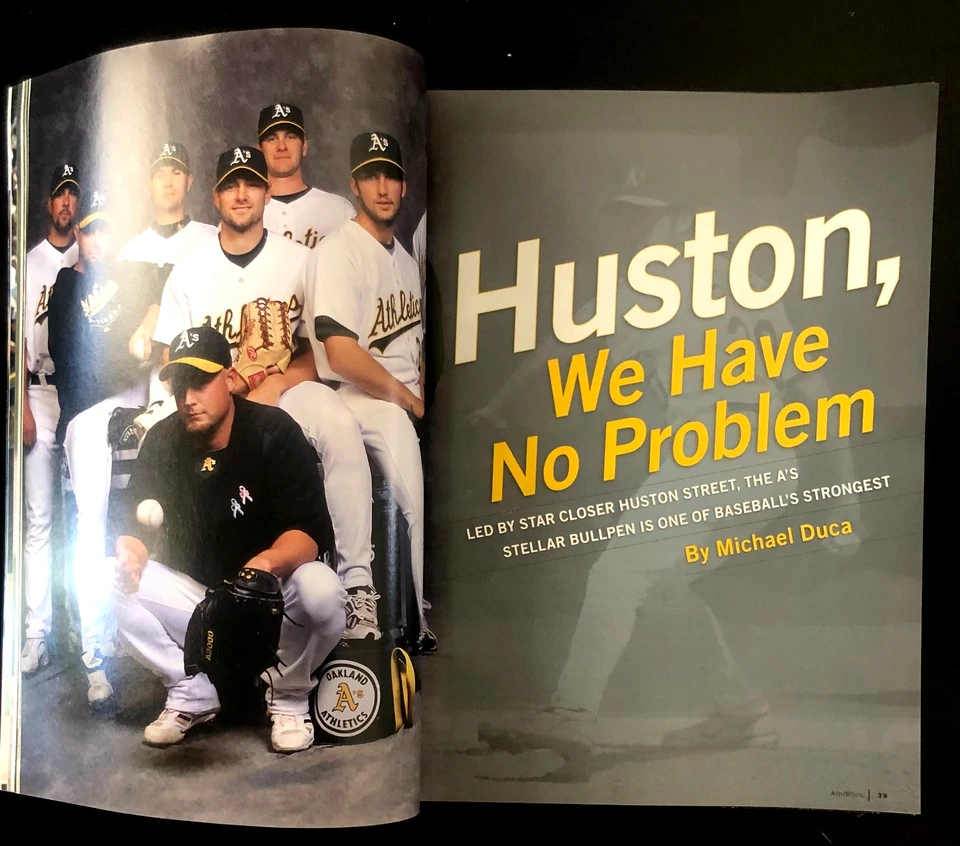 2007 OFFICIAL MAGAZINE OAKLAND ATHLETICS A's PROGRAM MIKE PIAZZA COVER May/June - Image 4 of 4