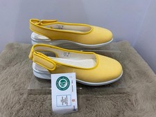 Easy B Sandals Size 6 Wide Fit New Yellow Easy On Closed Toe Canvas Comfort