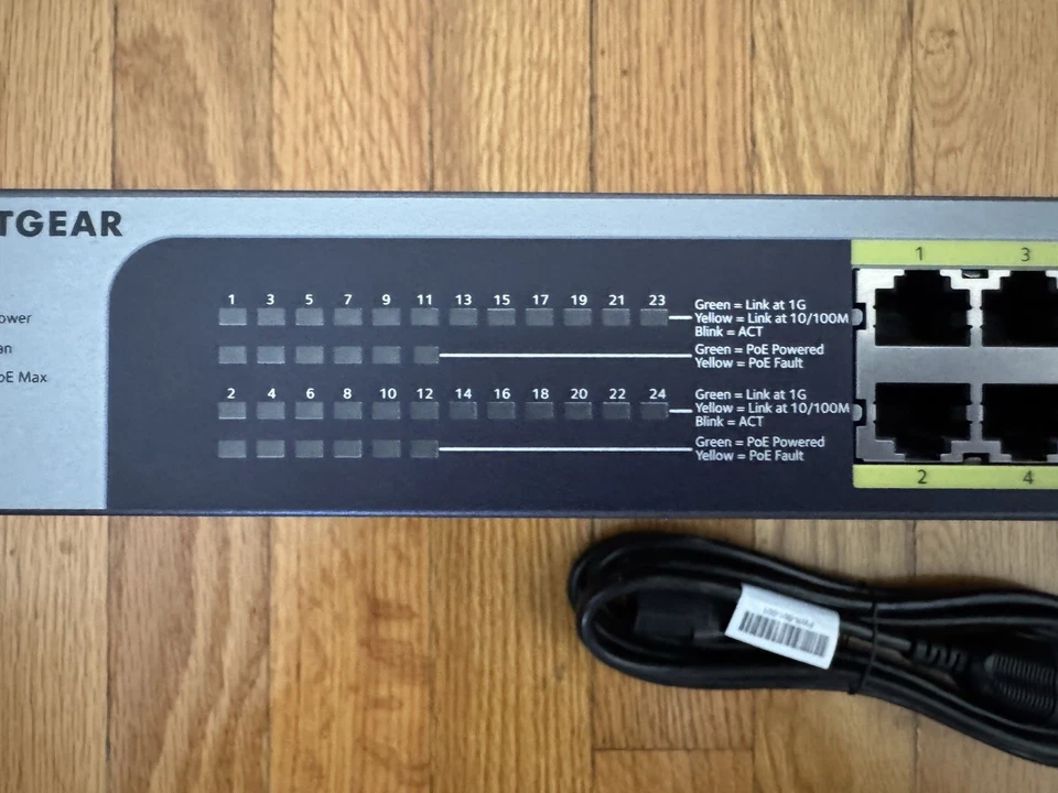 NETGEAR ProSAFE 24-Port Gigabit Managed Switch w/12 PoE Ports 100W (JGS524PE) - Image 4 of 4