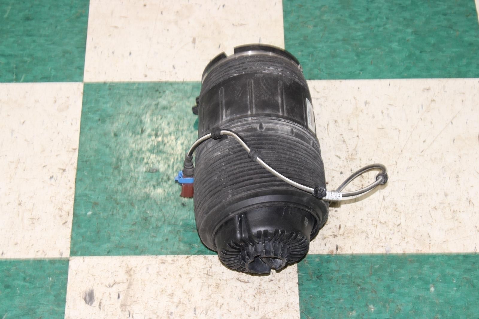 ⚠️DMG⚠️ 20-23 Continental Rear Suspension Driver Side Left LH Coil Spring OEM OE