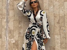 ZARA SS2022 PRINTED WRAP DRESS ECRU SIZE S BLOGGERS FAVOURITE REF: 2740/745