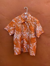 Vintage 1960s 1970s Men's shirt Thai Shinawatra pointy collar Orange Bird