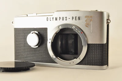 Olympus PEN F Argent Appareil Photo Film 35mm Demi Cadre Venu Du JAPON #1009 - Photo 1/4