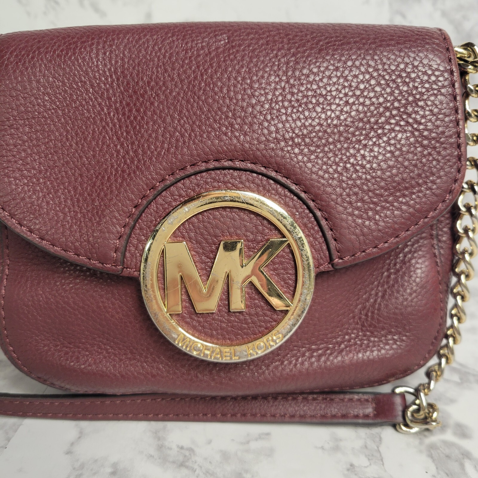 Michael Kors Fulton Leather Burgundy Crossbody Bag Purse Gold Chain Cute Small thumbnail 2