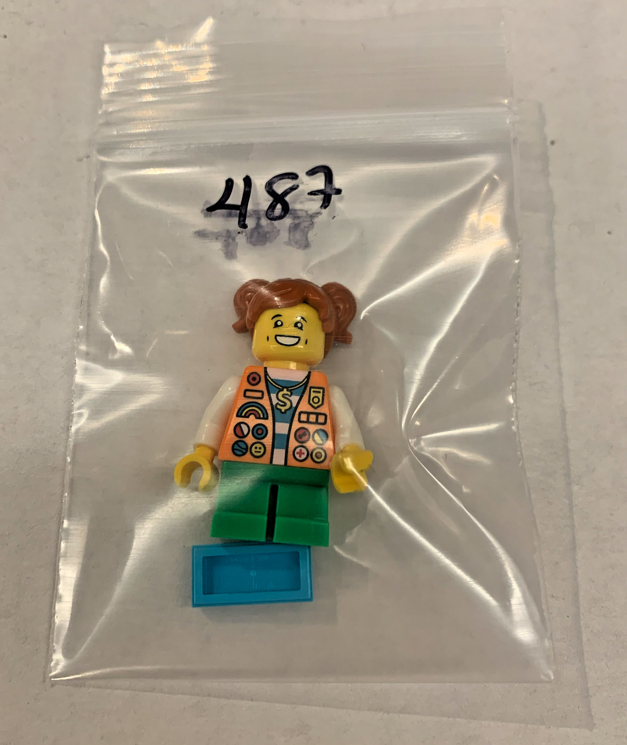 Citizen Brick Day 9 CBD9 0487 Уникальная одноразовая минифигурка Совершенно новая 47290₽