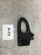 2000 CHEVROLET SUBURBAN CENTER RIGHT SIDE B PILLAR ASSIST SUPPORT GRIP GRAB