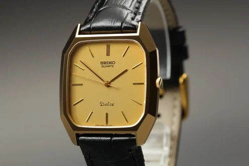 [MINT] Vintage Seiko Dolce 5931-5300 Gold Quartz Men's Watch From JAPAN