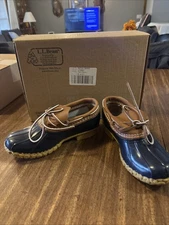 Limited Edition Womens L.L.Bean Bean Boots, Rubber Mocs size 6W 06P65 06060 HTF.