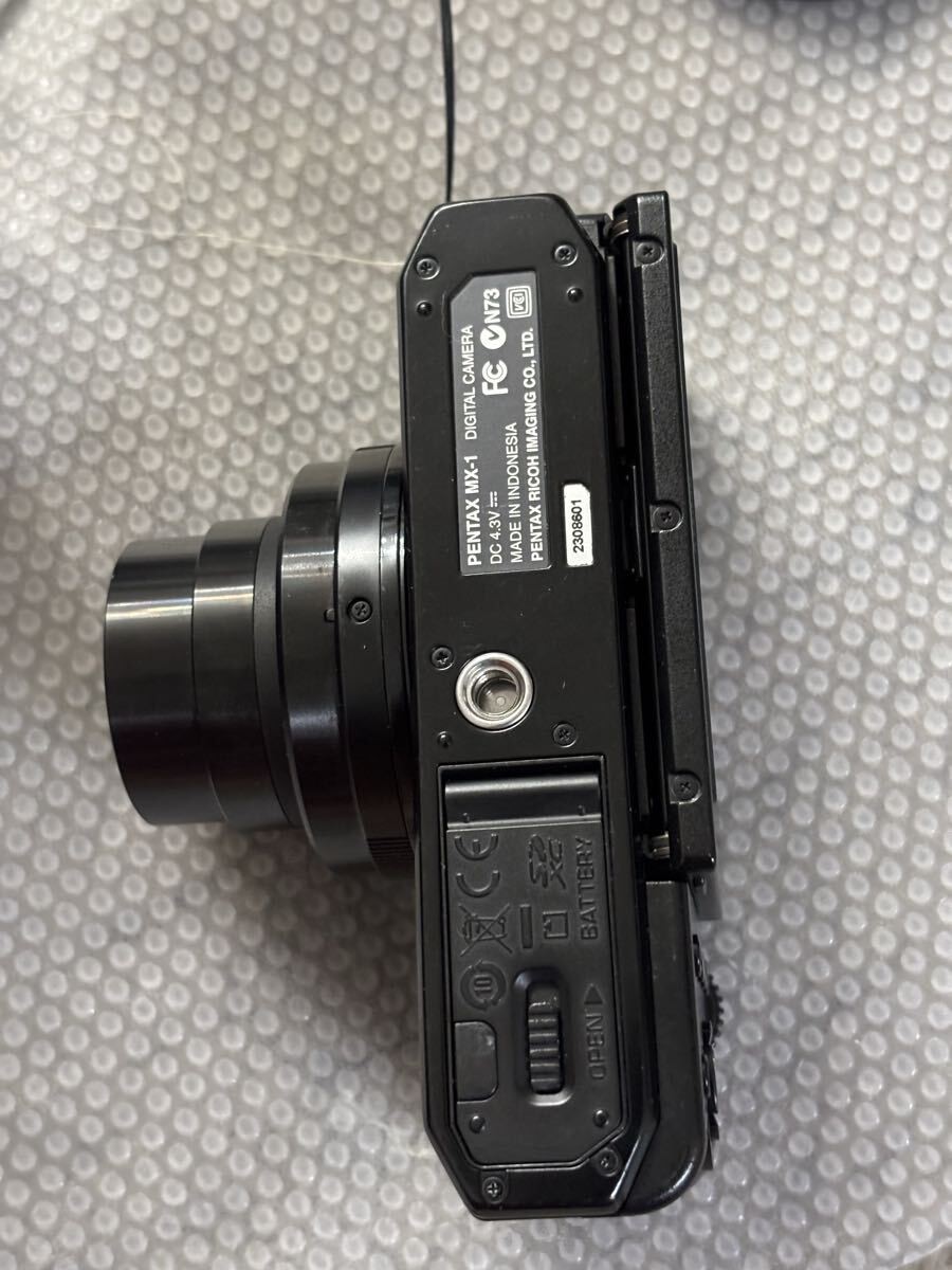 Pentax MX-1 Classic Black 12.0MP CMOS Digital Camera Black Lens