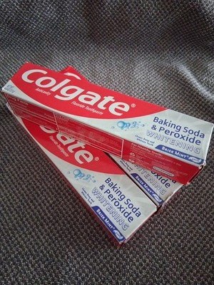 3ct.) Colgate Baking Soda Peroxide Whitening Brisk Mint Toothpaste, 4.0oz