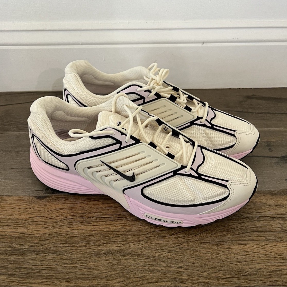 Nike Air Women's Cream Pink Black Mesh Lace Up Low Top Running Sneakers