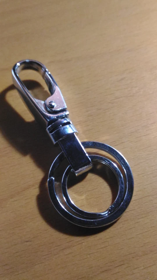 Llavero mosqueton con 2 anillas para llaves y otros