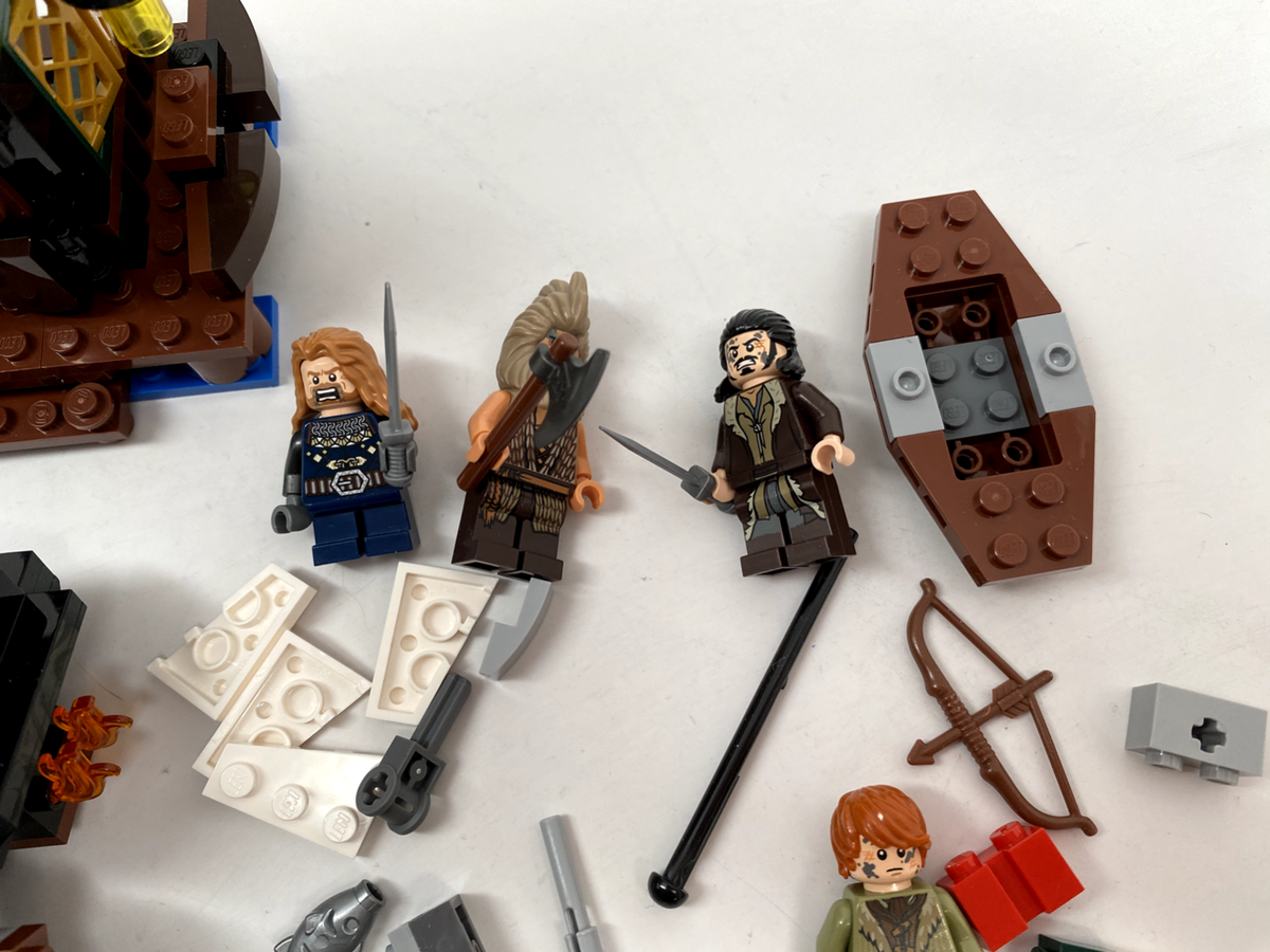 Lego Set 79016 The Hobbit Lord of the Rings Attack on Lake Town