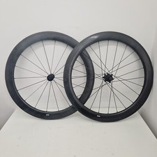 Zipp 404 Set di ruote tubolari in carbonio, assi a spiedino, freni a cerchio.