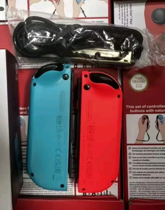 Controller Originale Nintendo Switch nuovo Set da 2 Joy-con (Rosso e Blu) - Immagine 3 di 4