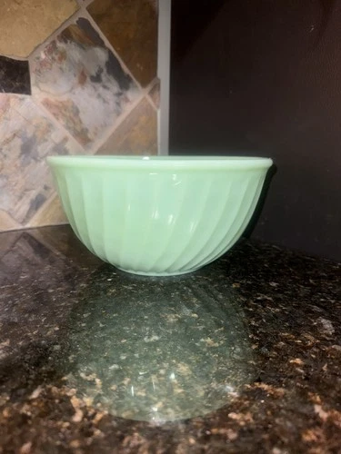 Mid-Century Jadeite Fire King Swirl /shell Pattern Mixing /serving Bowl, ~9”