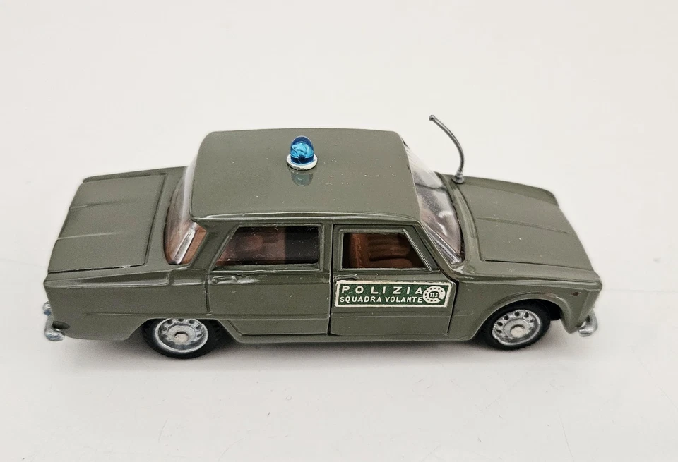 MEBETOYS A8 ALFA ROMEO SQUADRA MOBILE  - 1/43 - ORIGINAL MINT - Immagine 4 di 4