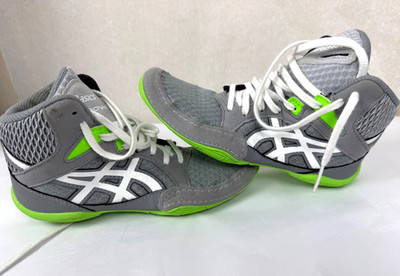 Asics Snapdown 3 Grade School 1084A009  US SIZE 1 1/2  Gray Mesh Wrestling Shoes