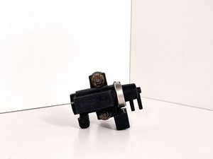 BMW X5 E53 2001 Diesel 135kW Turbolader Druckwandler Magnetventil 2247906