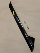 2011-2019 Ford Explorer Windshield Outer Trim Molding DRIVER Side With 7 clips