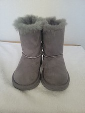 UGG Kids Bailey Bow Grey Size 7 NWOB Little Girls