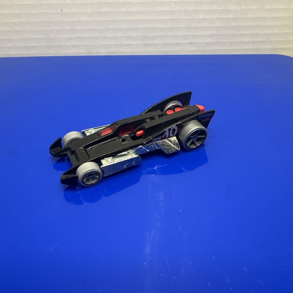 Hot Wheels RD-10 diecast toy car mattel 2004