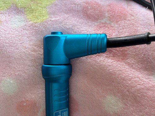 NUME Classic Curling Wand Turquoise 1.25in/32mm barrel - Picture 4 of 4