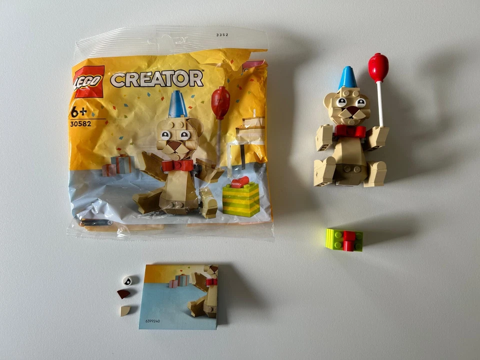LEGO 30582 Birthday Bear, foto 2 di 3