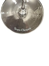 NEW in Original Box Veuve Clicquot Premium Flutes/Wine Glasses Set of 6 2024599